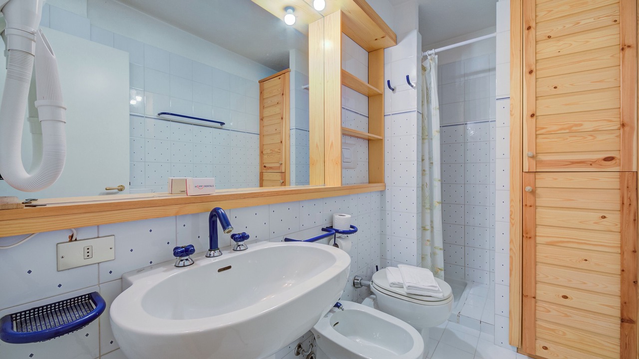 Photo of Bathroom in Grangesises