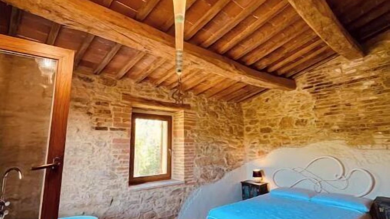 Photo of Bedroom in Montegiove
