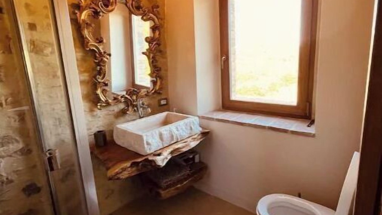 Photo of Bathroom in Montegiove