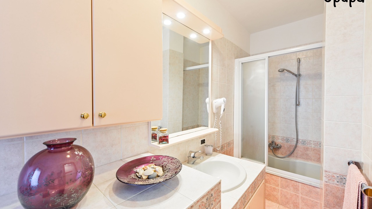 Photo of Bathroom in Diano Evigno