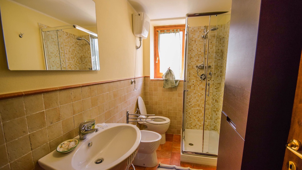 Photo of Bathroom in Avigliano Umbrio