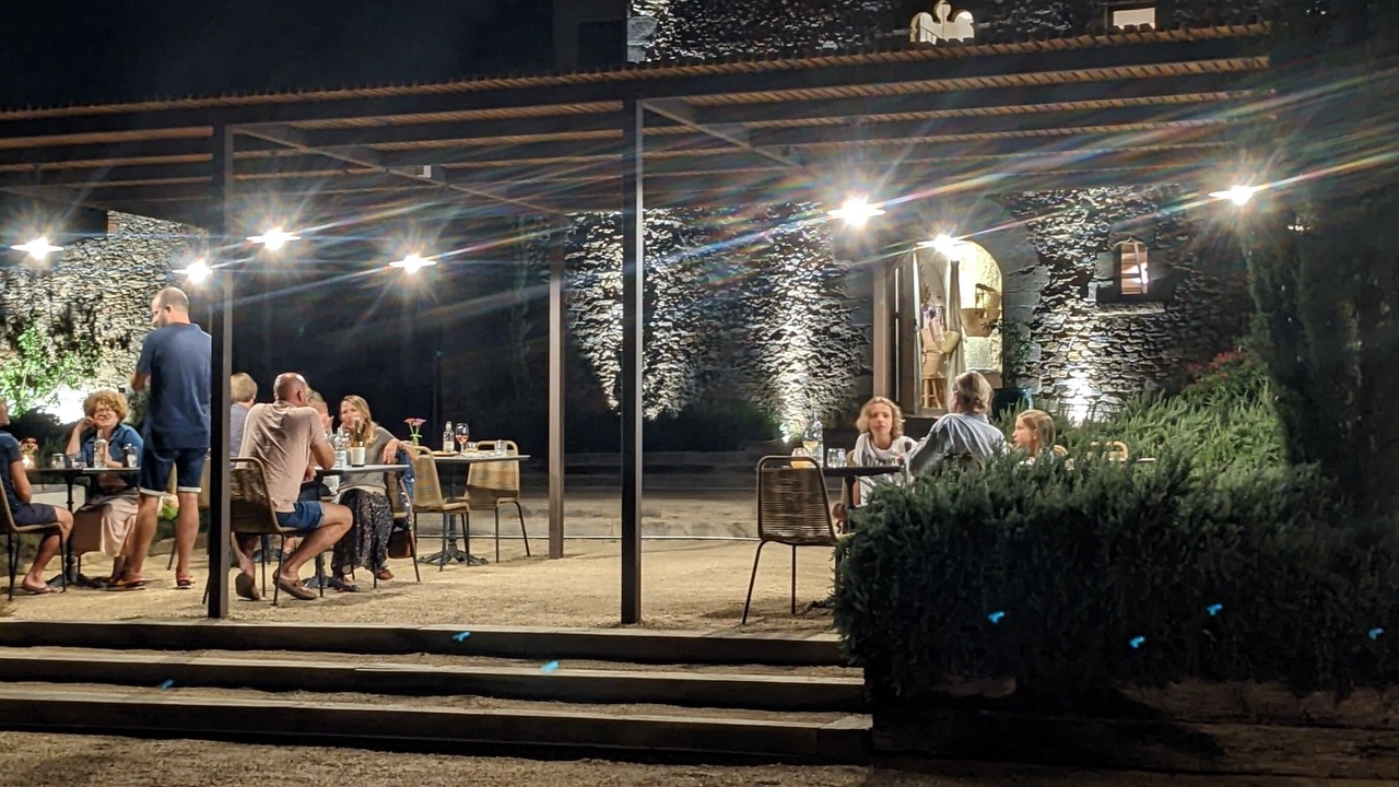 Photo of Outdoor in Quart