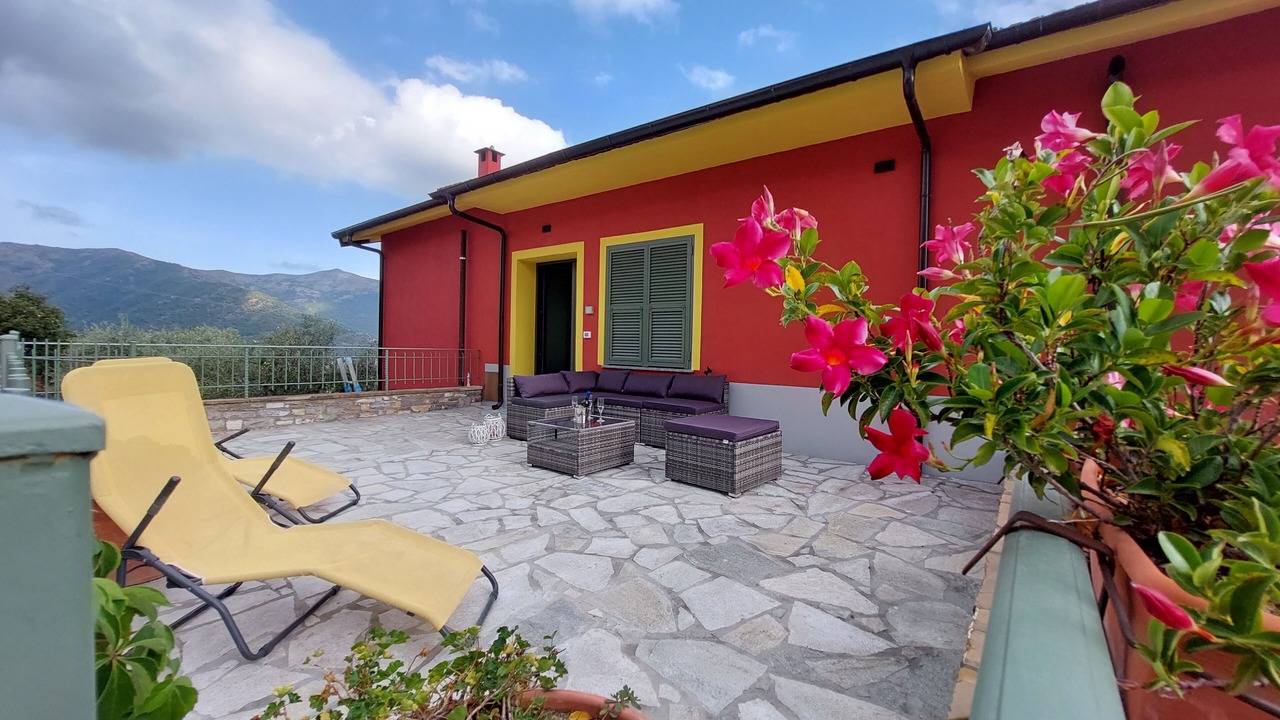 Photo of Patio Balcony in Lucinasco