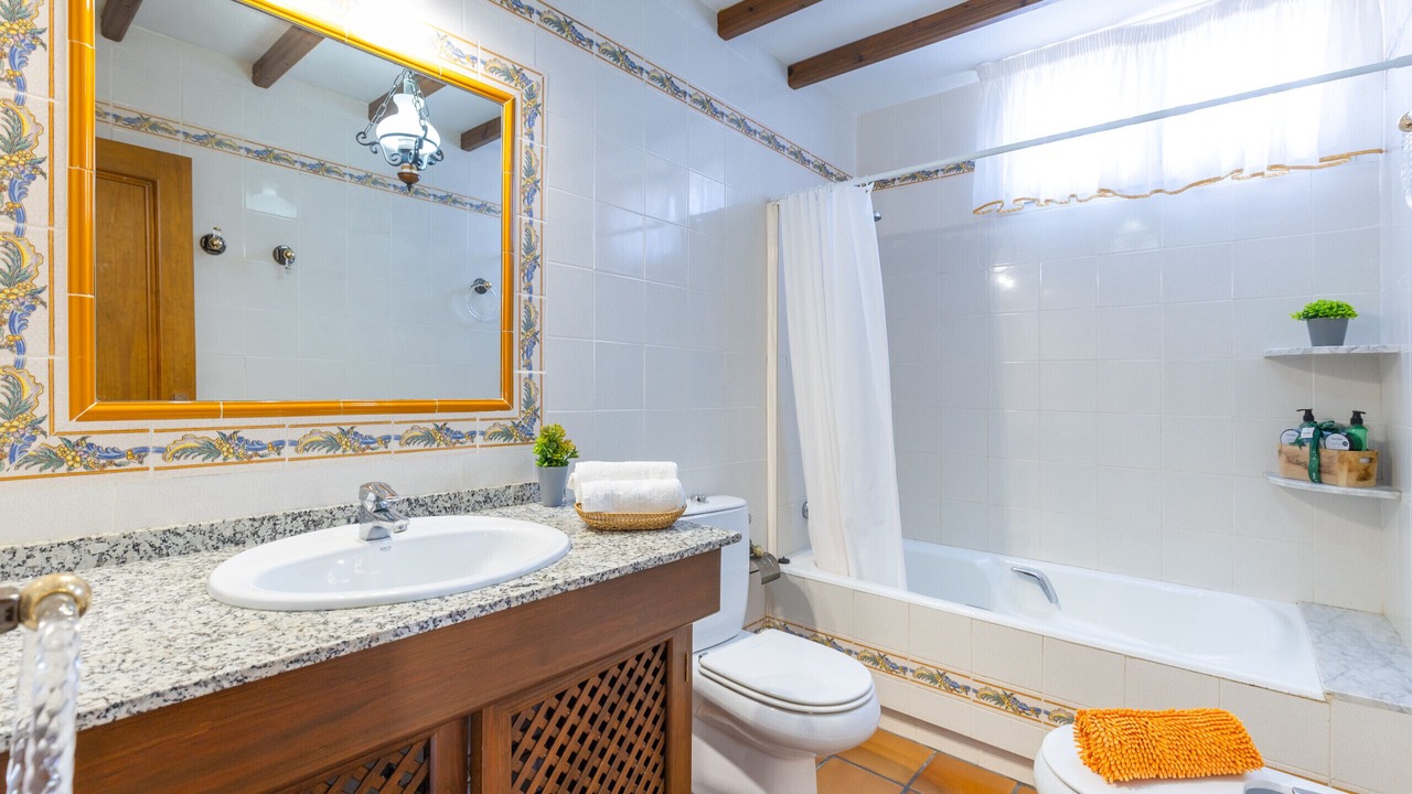 Photo of Bathroom in Mil Palmeras