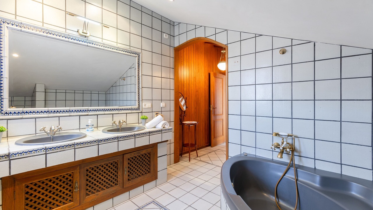 Photo of Bathroom in Mil Palmeras