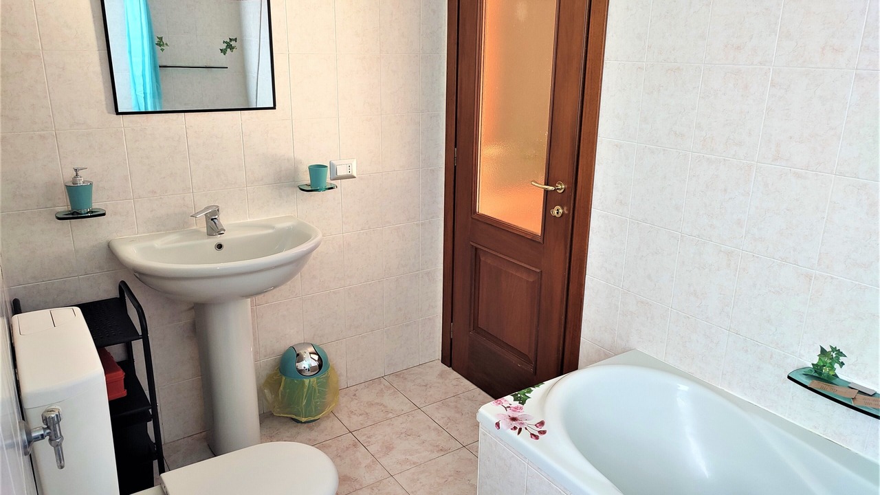 Photo of Bathroom in Mascarelli