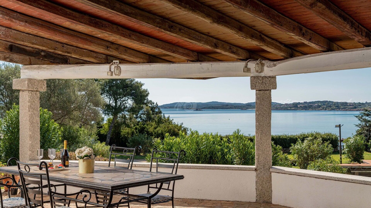 Photo of Patio Balcony in Porto Istana