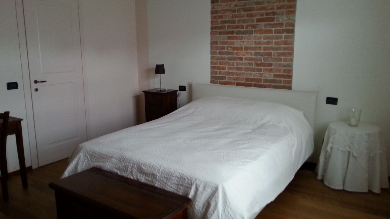 Photo of Bedroom in Neive