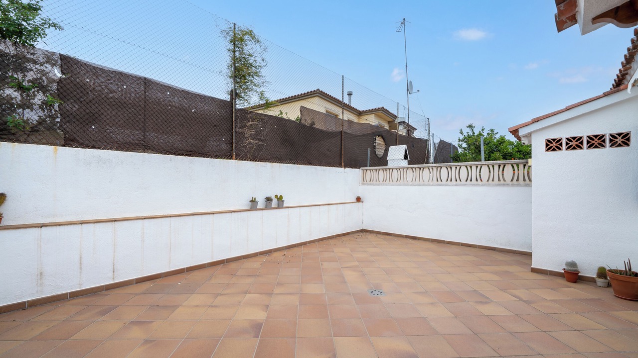 Photo of Outdoor in Albinyana