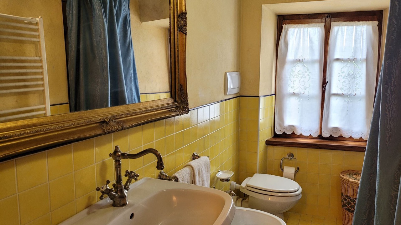 Photo of Bathroom in Castello di Tocchi