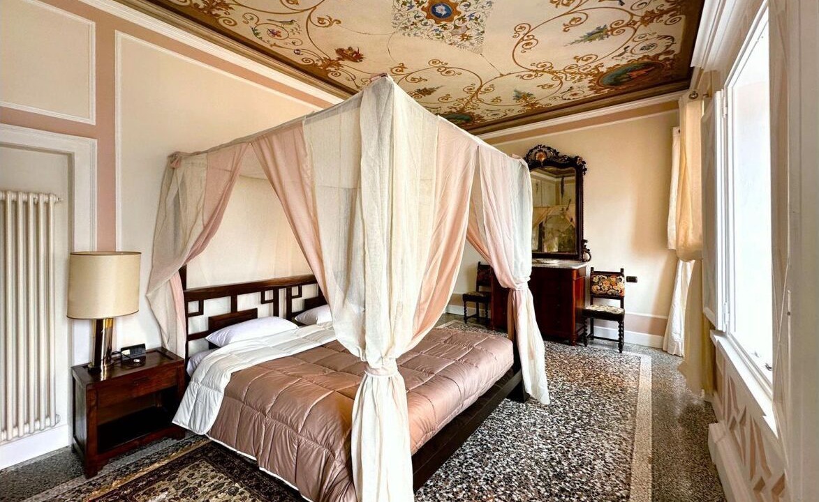 Photo of Bedroom in Tremezzo