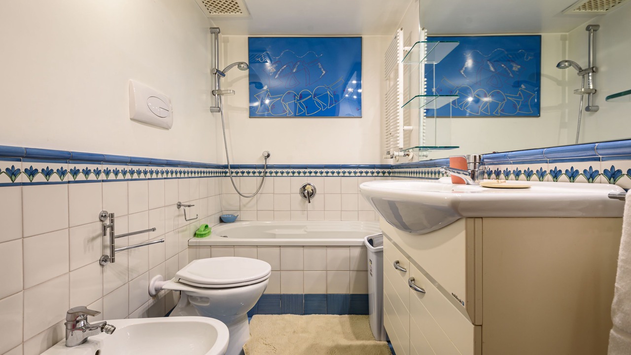 Photo of Bathroom in Posillipo