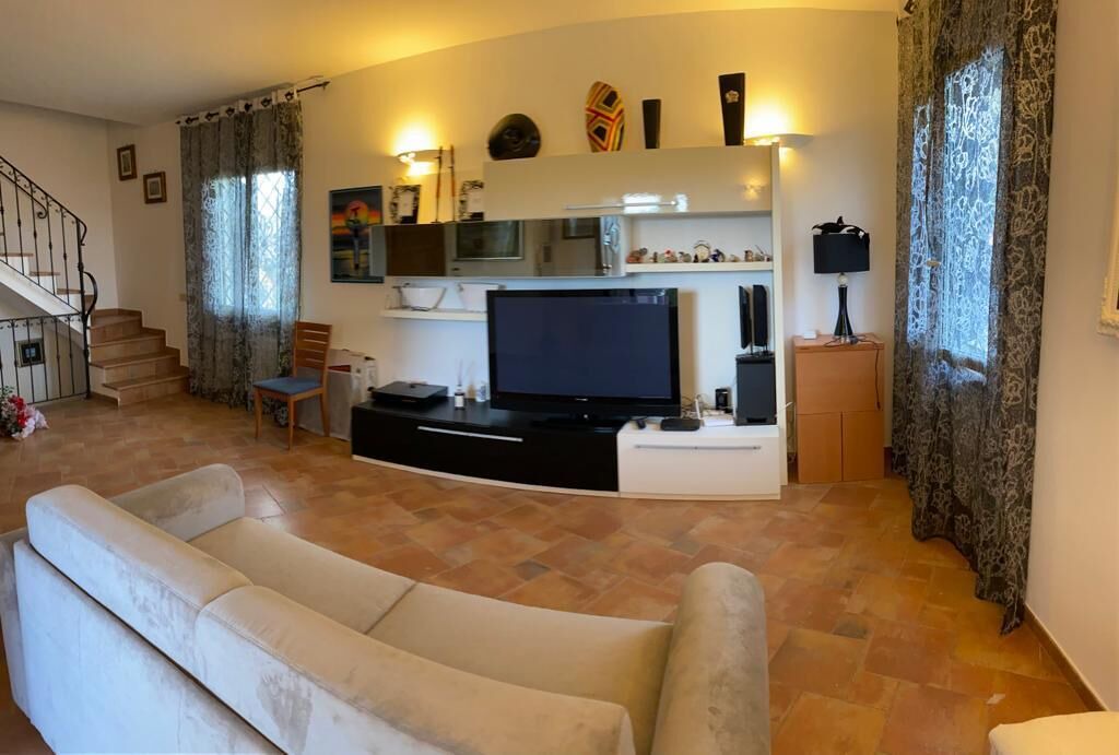 Photo of Livingroom in Latina Lido