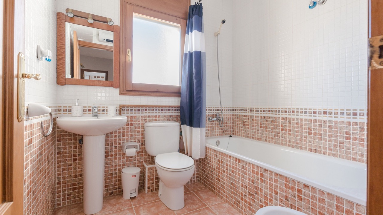 Photo of Bathroom in Miami Platja
