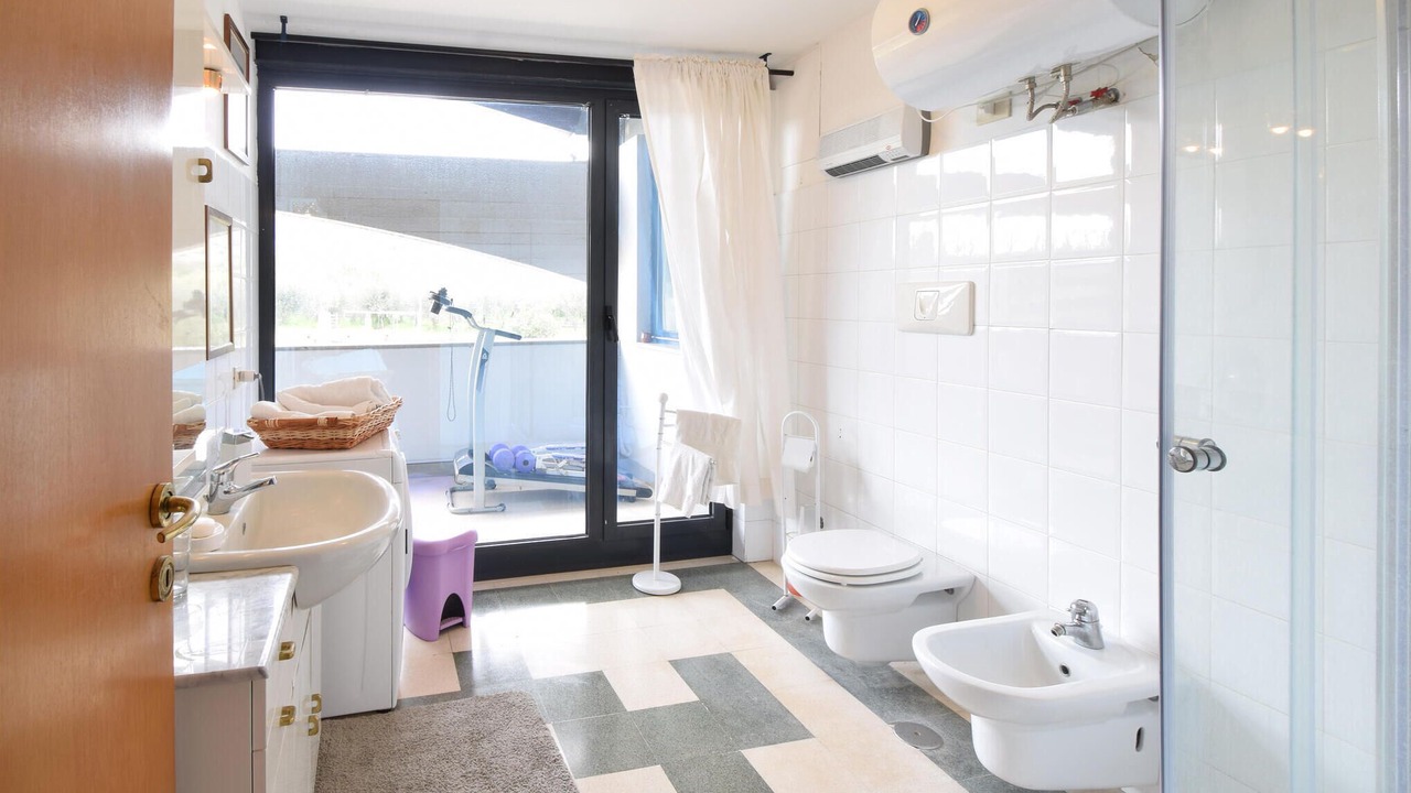 Photo of Bathroom in Cori
