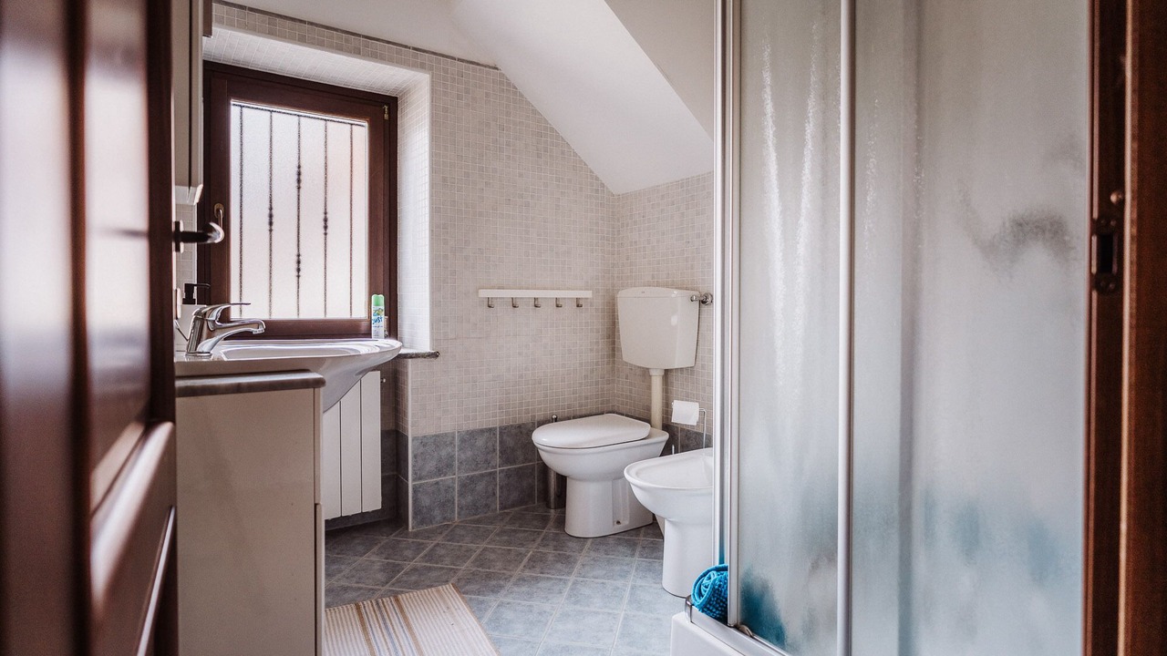 Photo of Bathroom in Roure