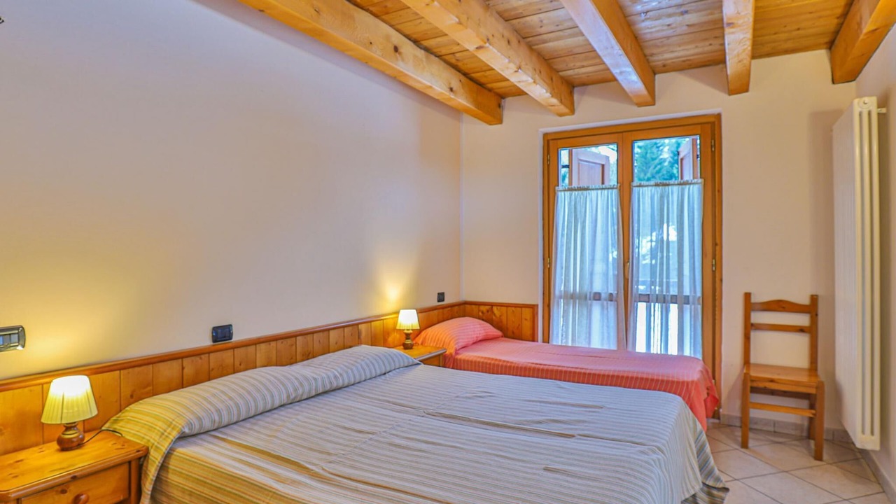 Photo of Bedroom in Antey-Saint-Andre