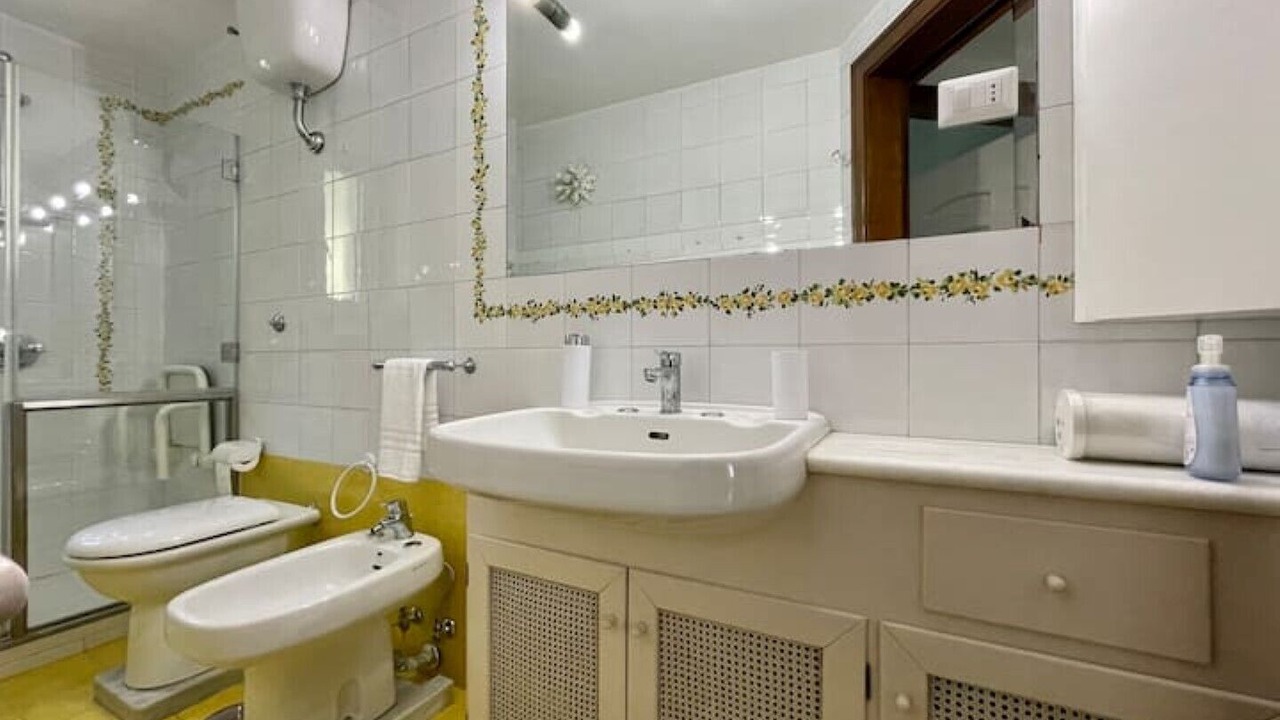 Photo of Bathroom in Posillipo