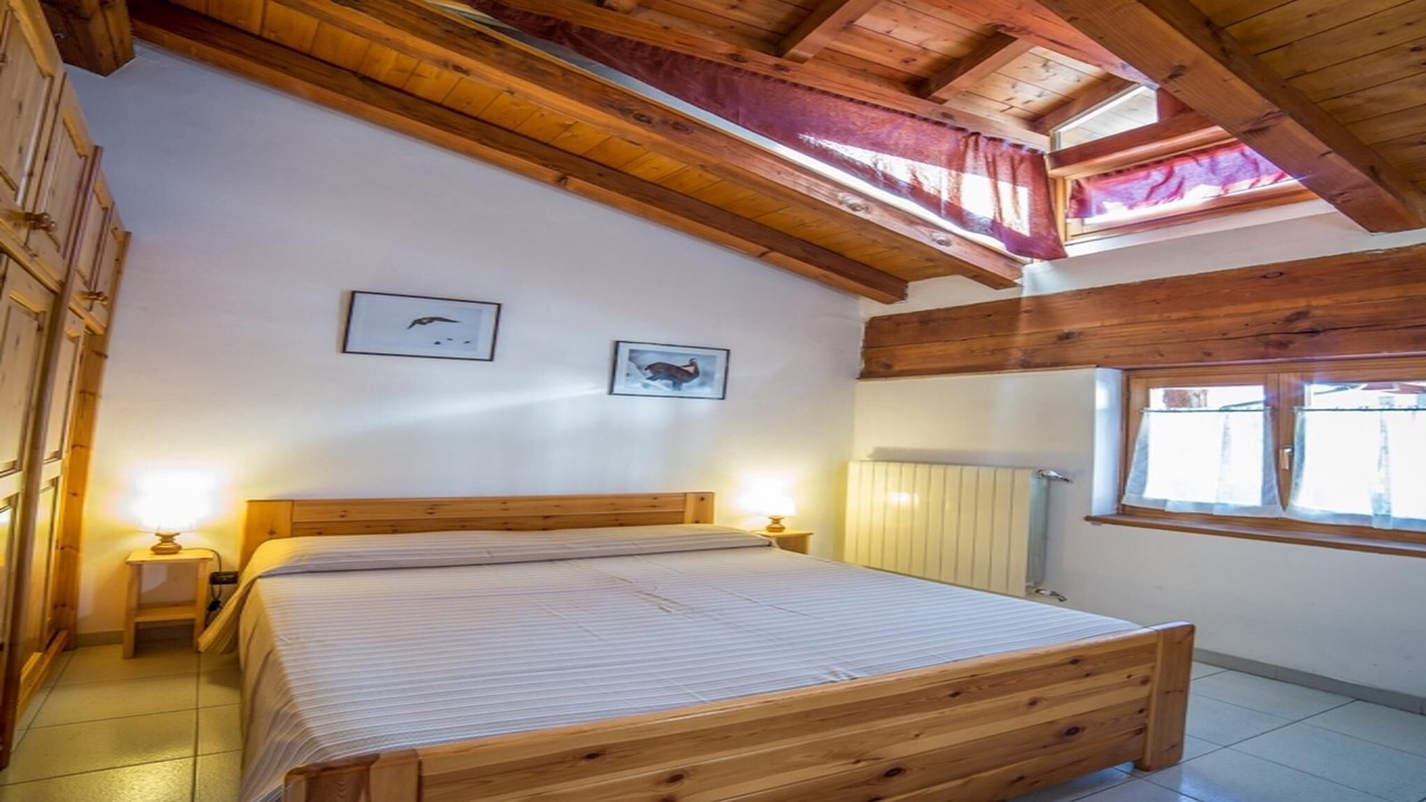 Photo of Bedroom in Antey-Saint-Andre