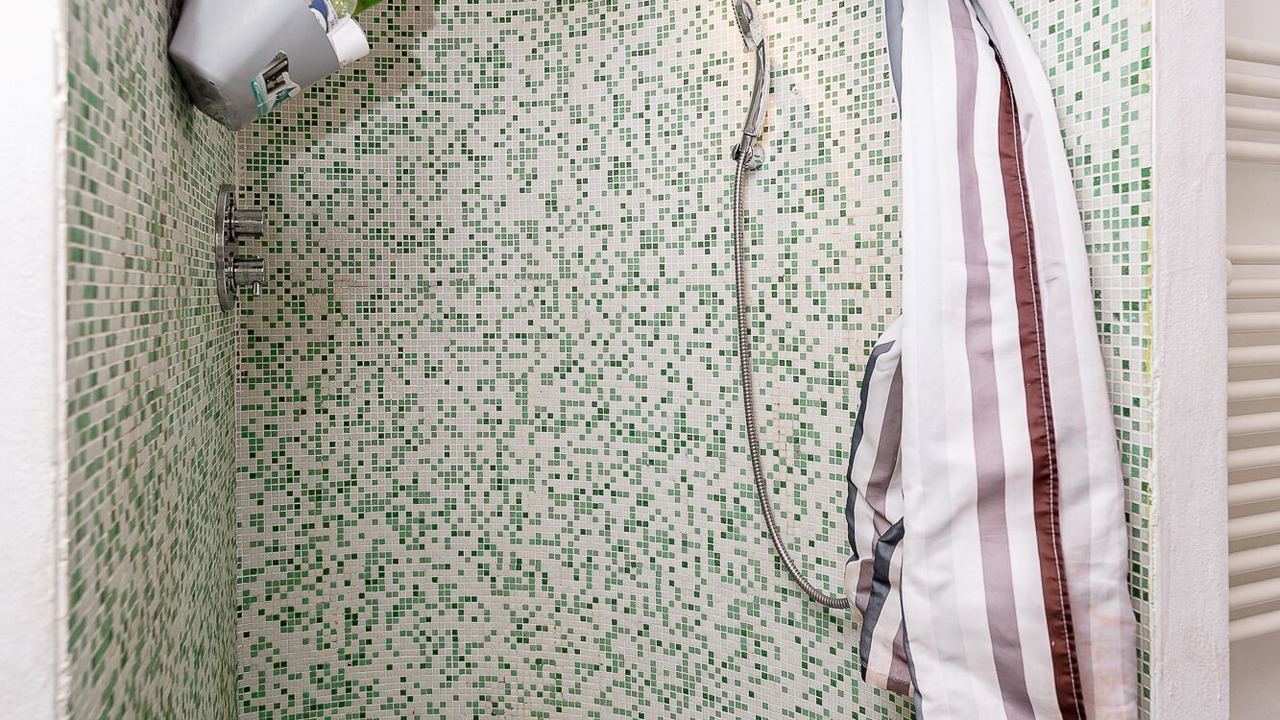 Photo of Bathroom in Parella