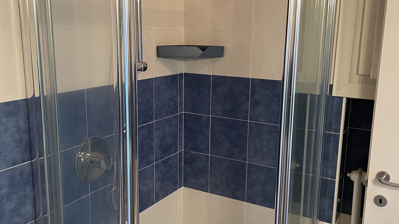 Photo of Bathroom in Sale Marasino