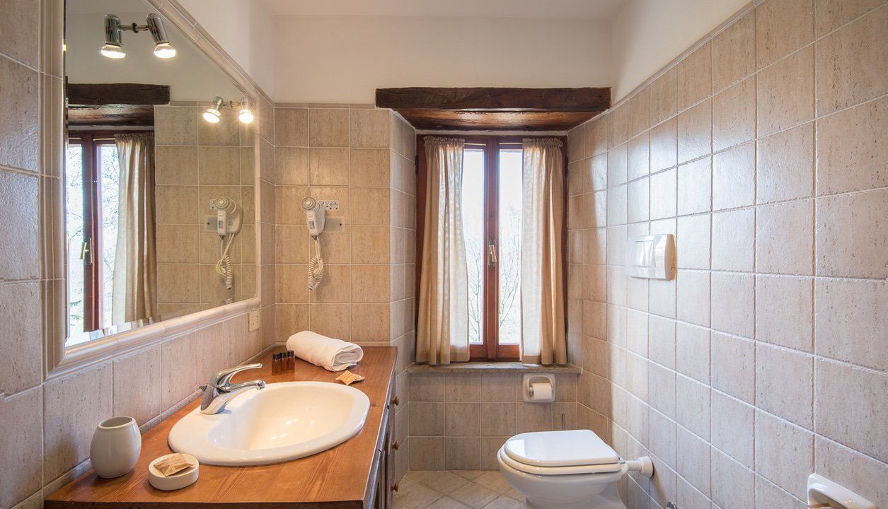 Photo of Bathroom in Doglio