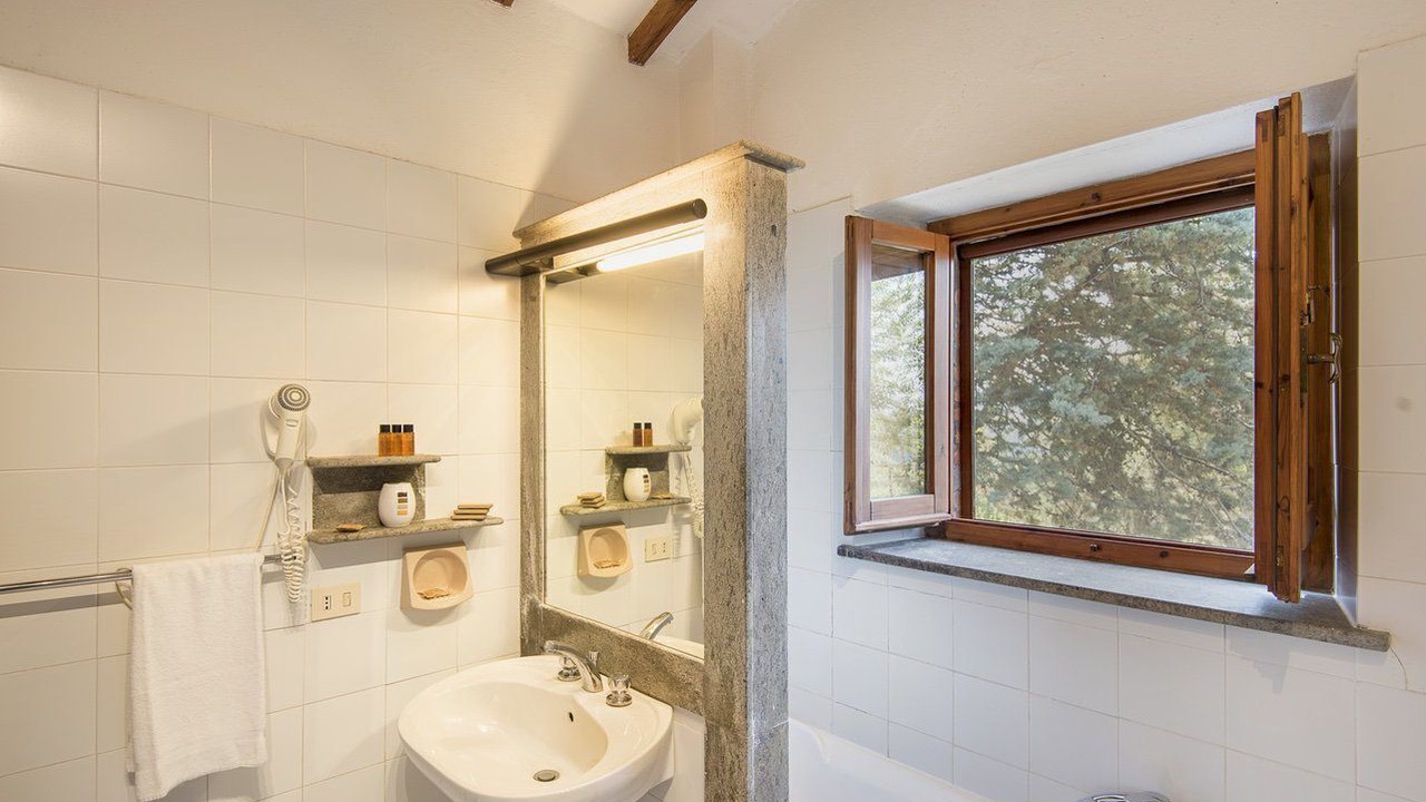 Photo of Bathroom in Doglio