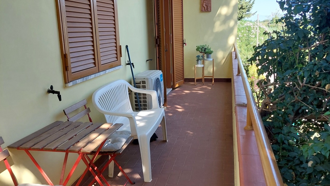 Photo of Outdoor in Laura