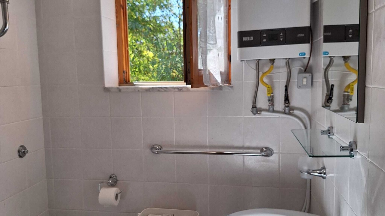 Photo of Bathroom in Laura