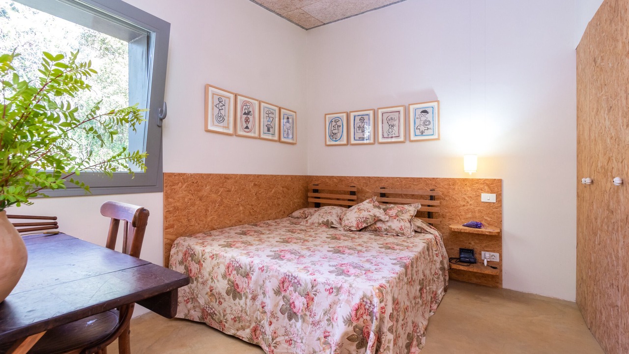 Photo of Bedroom in Pins