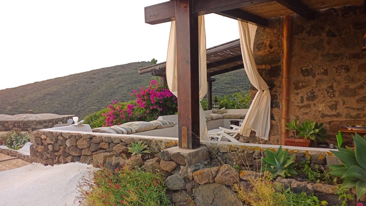 Photo of Patio Balcony in Pantelleria