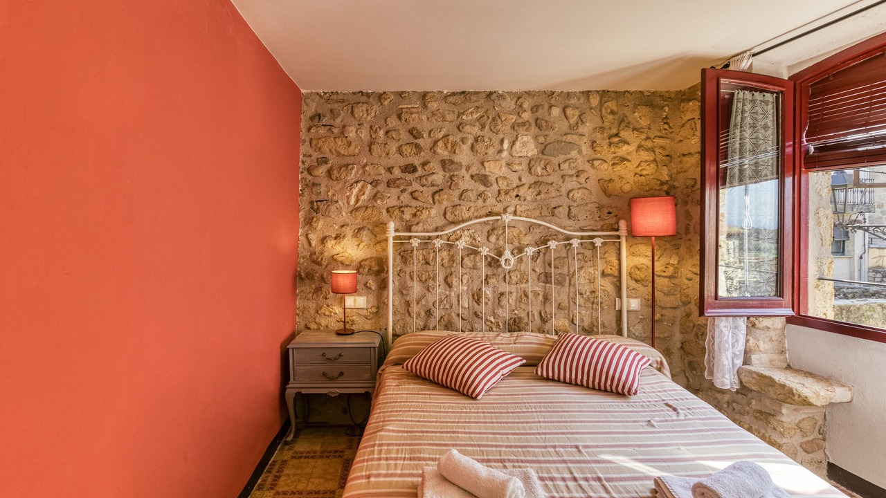 Photo of Bedroom in Orriols