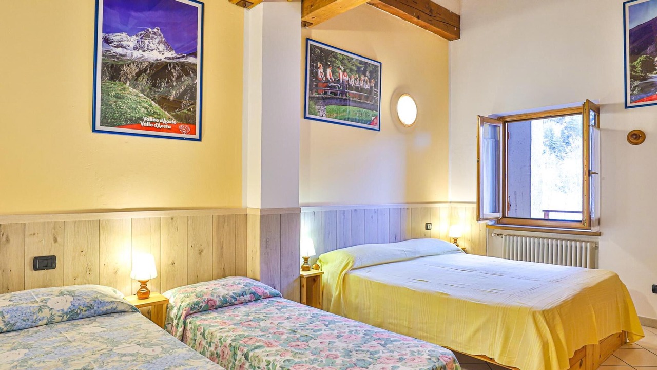 Photo of Bedroom in Antey-Saint-Andre