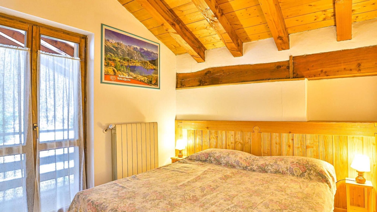 Photo of Bedroom in Antey-Saint-Andre
