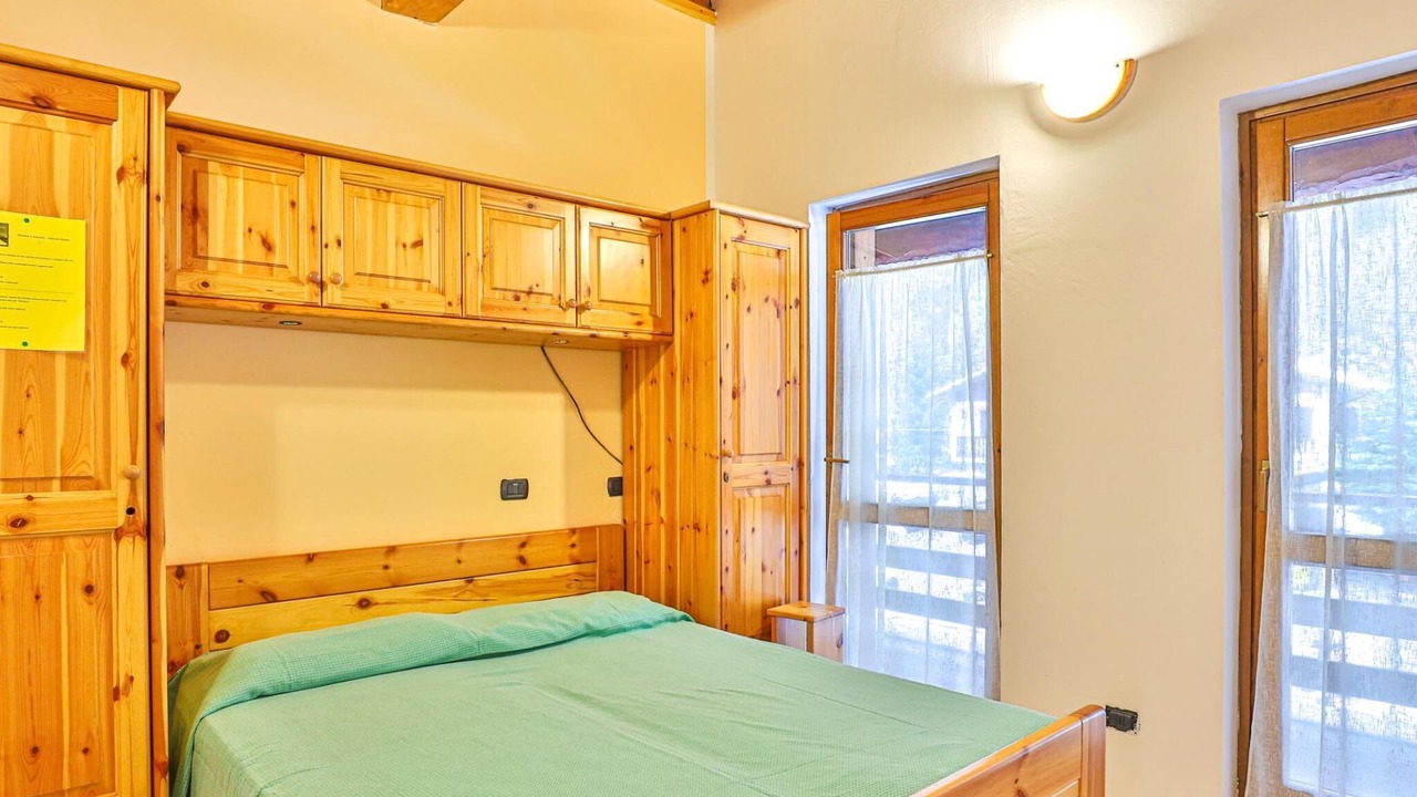 Photo of Bedroom in Antey-Saint-Andre