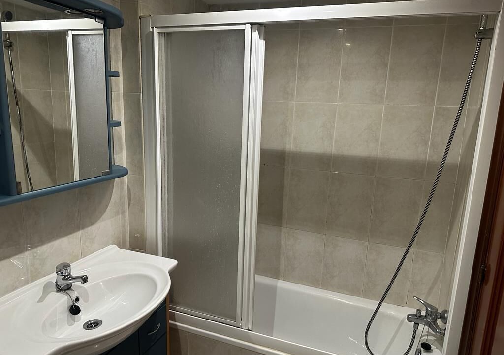 Photo of Bathroom in Behobia