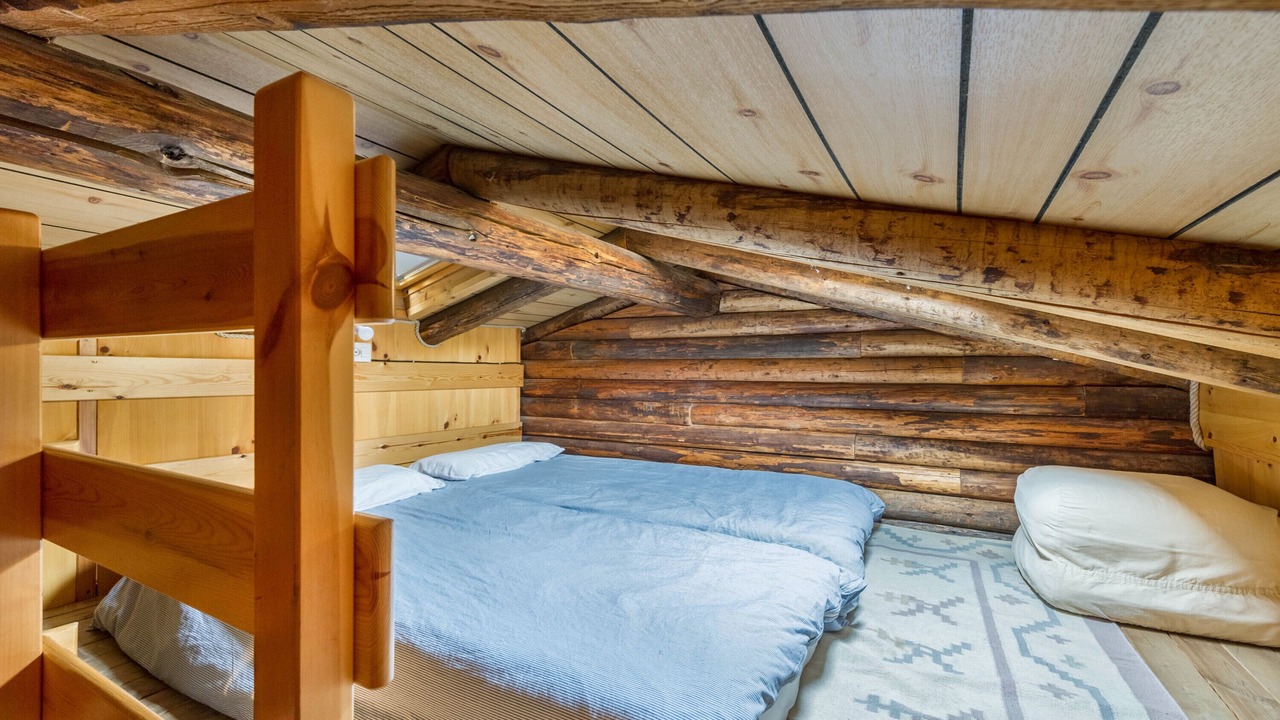Photo of Bedroom in Antey-Saint-Andre