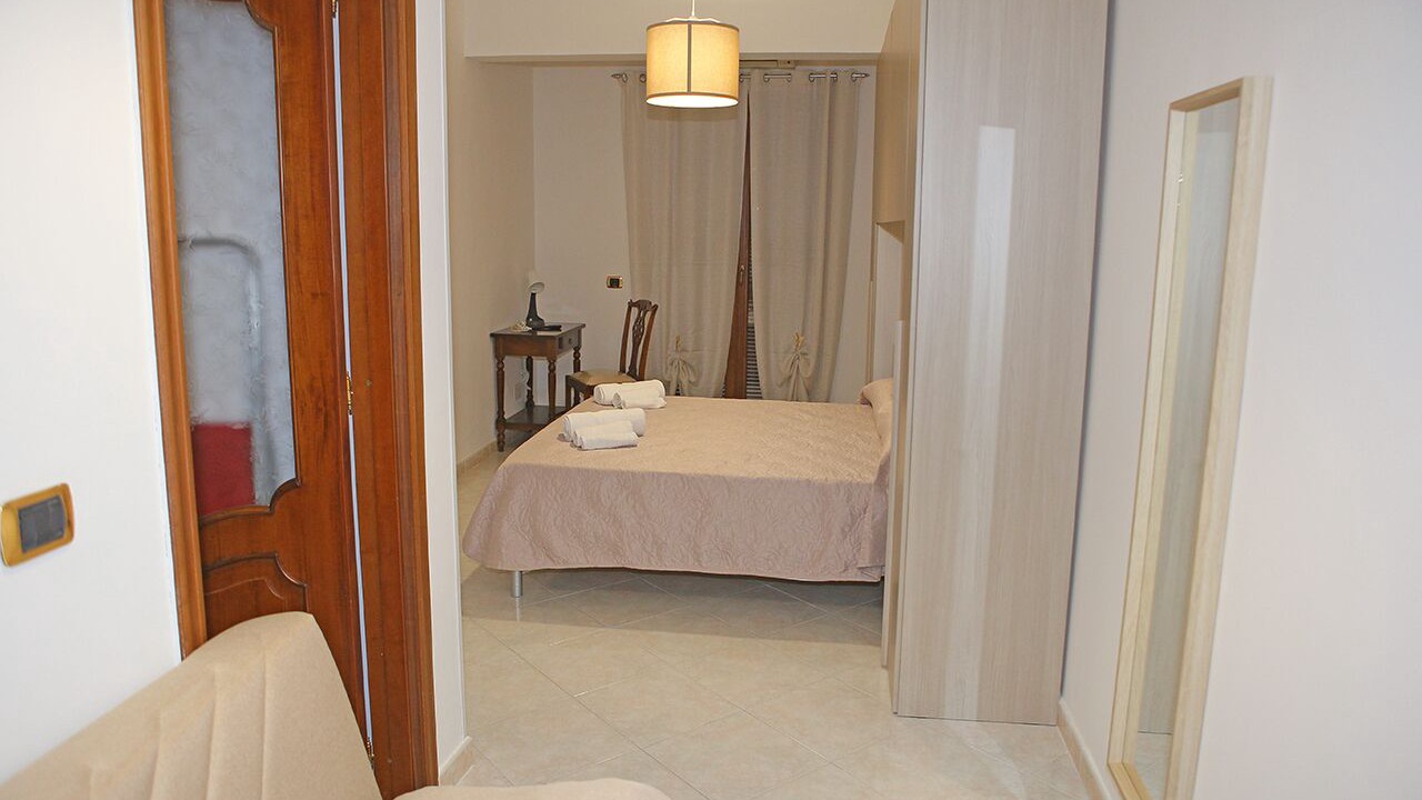Photo of Bedroom in Naples
