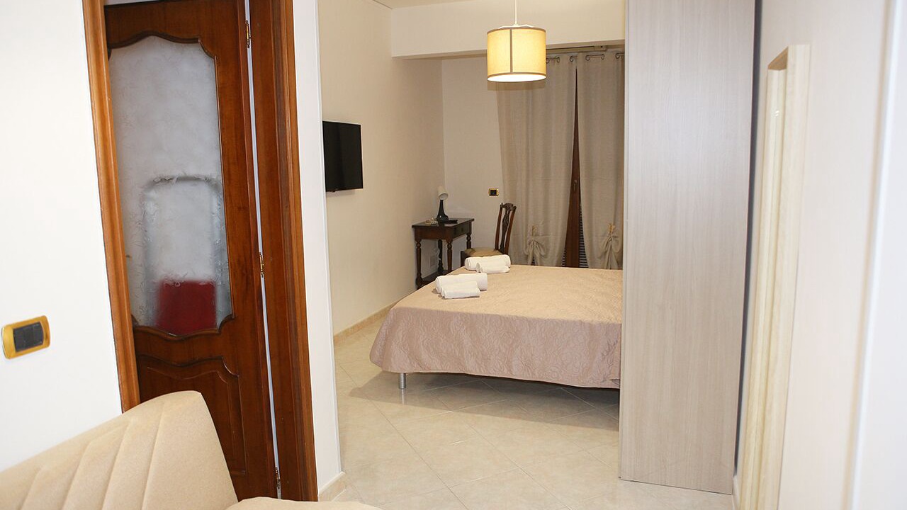 Photo of Bedroom in Naples