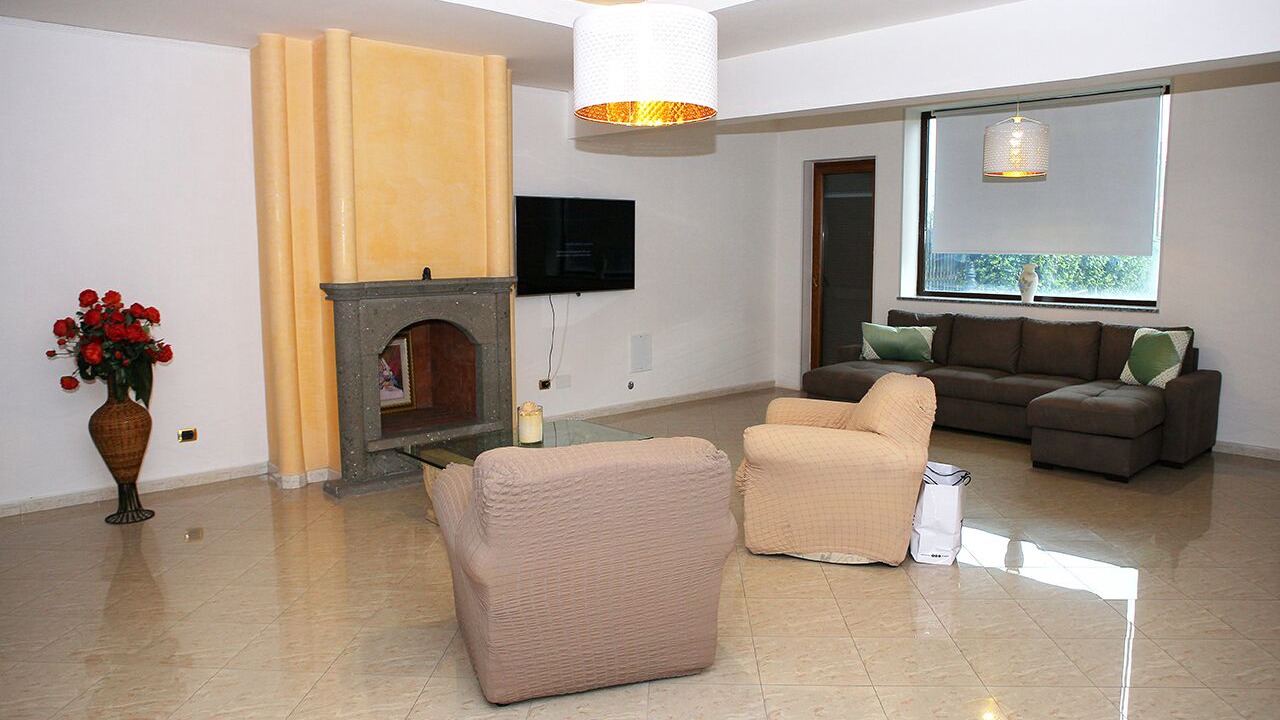 Photo of Livingroom in Naples