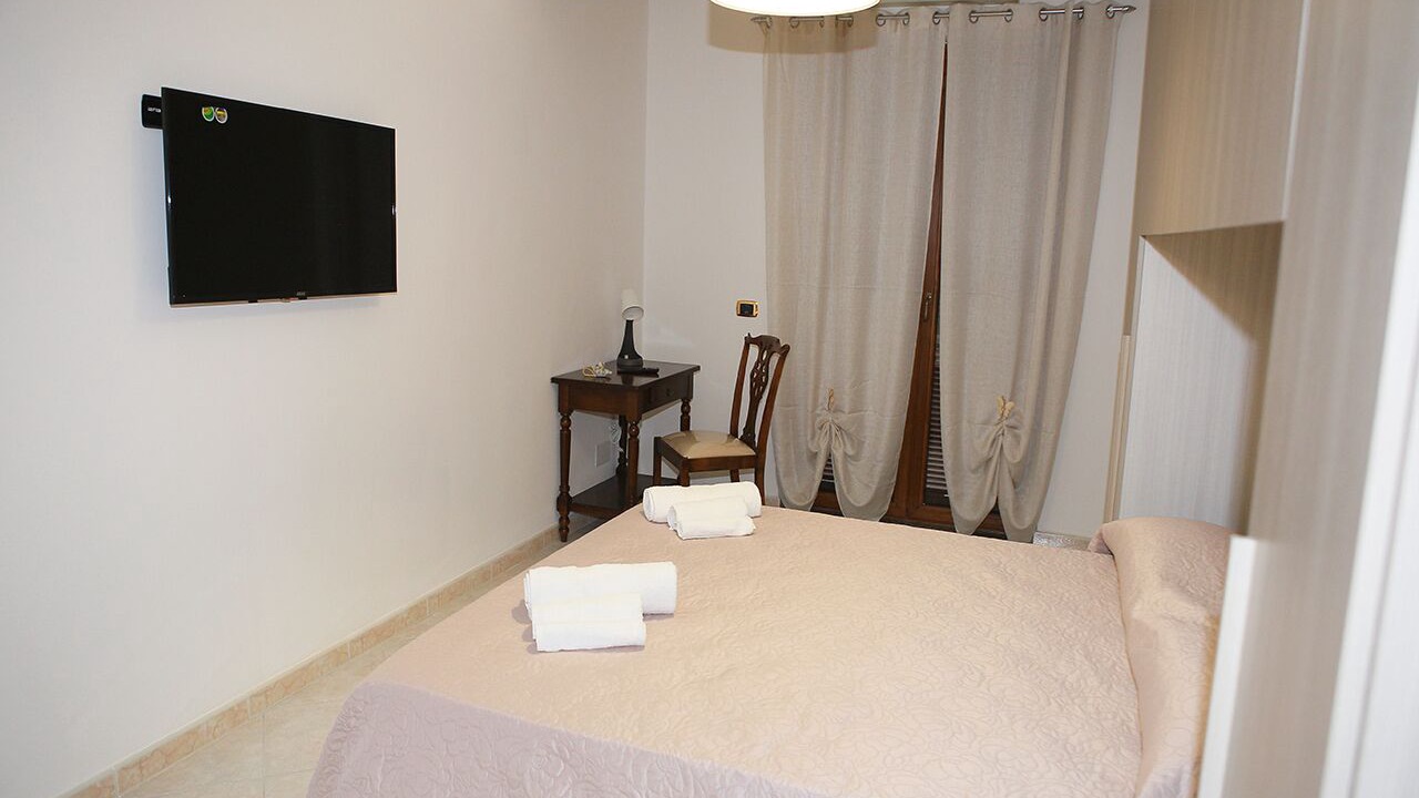 Photo of Bedroom in Naples