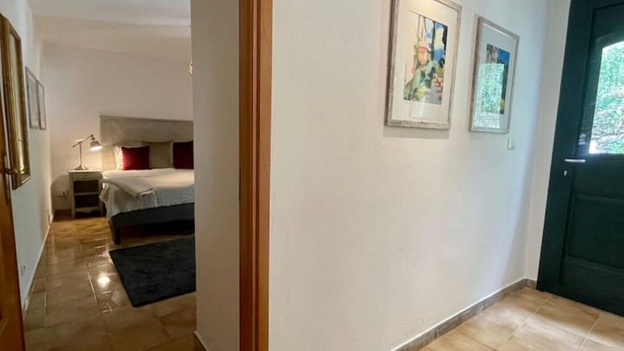 Photo of Bedroom in Casanova Lerrone