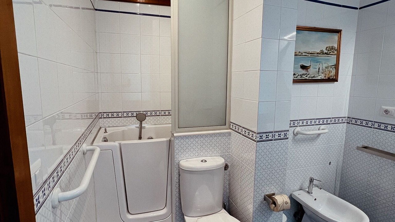 Photo of Bathroom in Picanello-Ognina-Barriera-Canalicchio