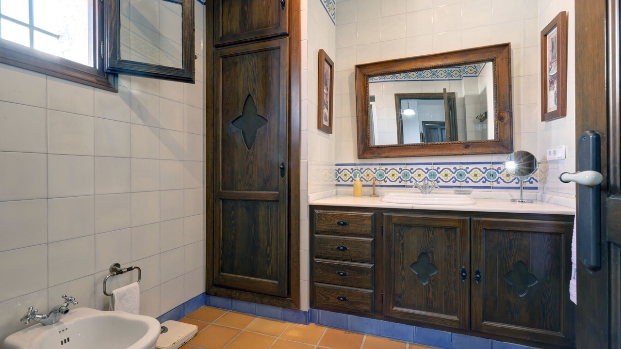 Photo of Bathroom in Los Angeles
