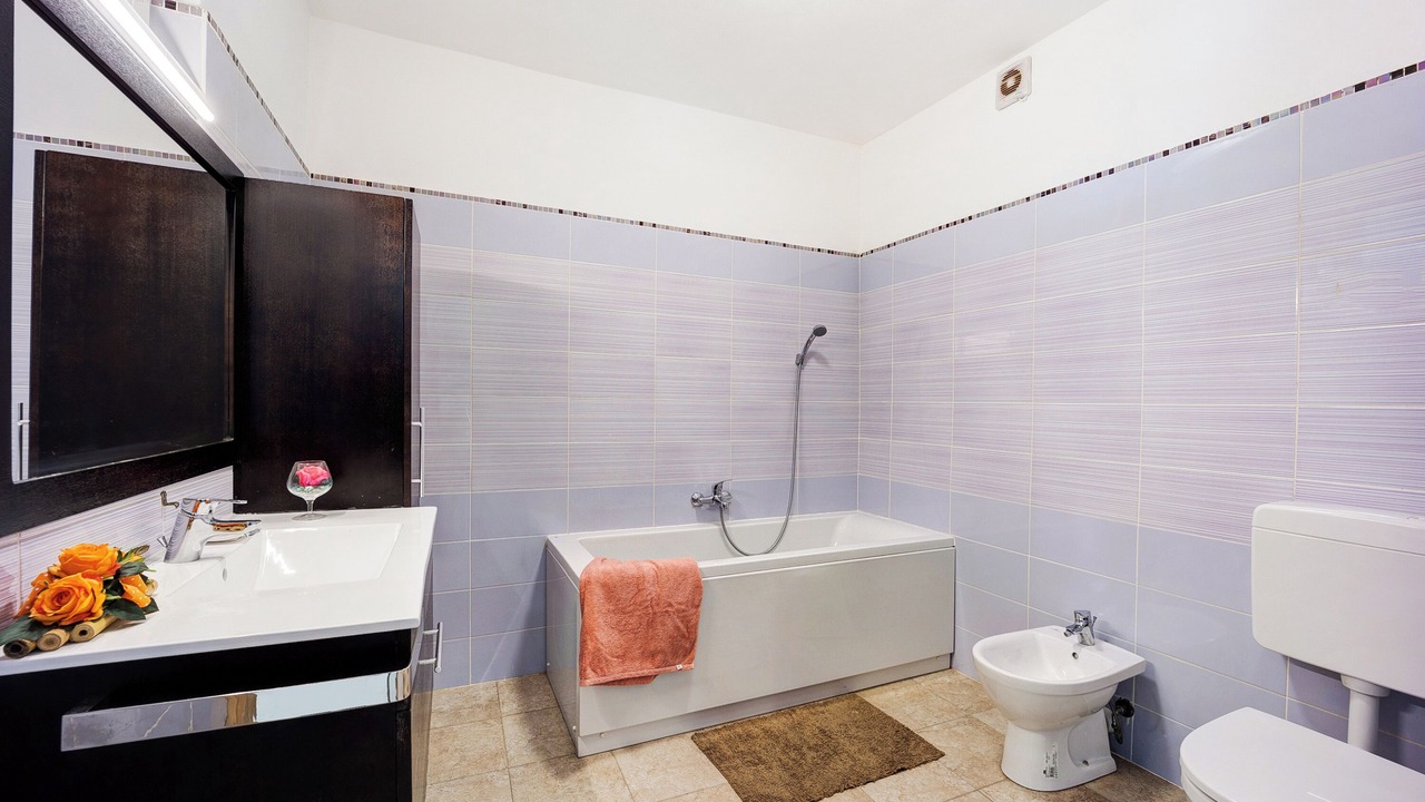 Photo of Bathroom in Diano Marina