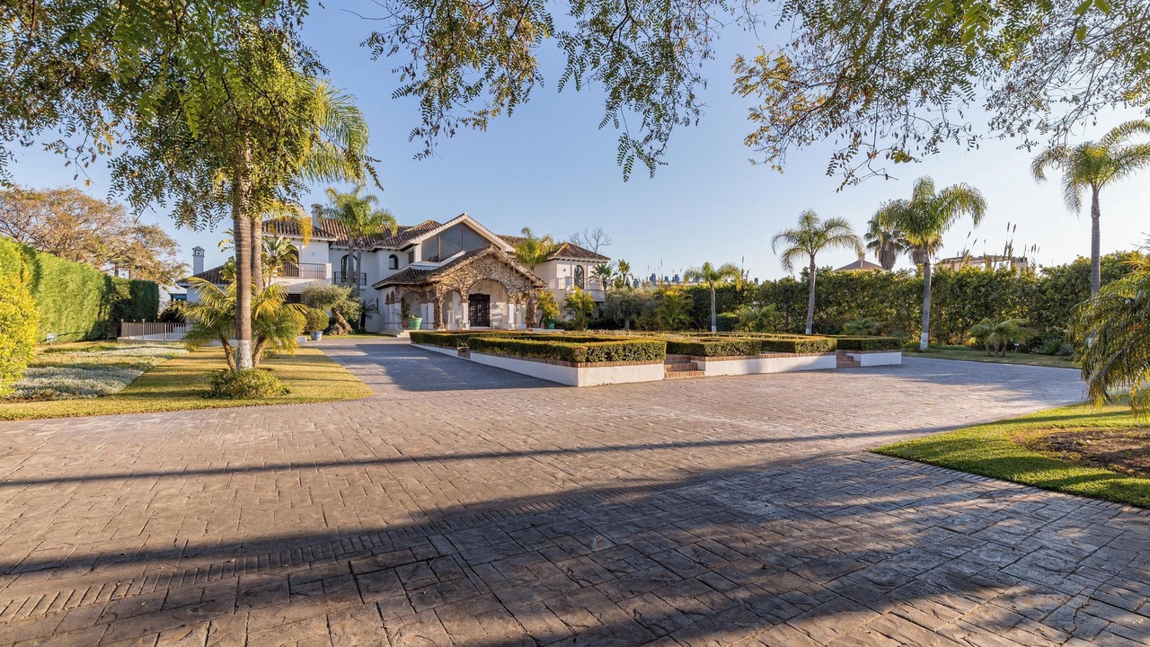 Photo of Outdoor in New Golden Mile