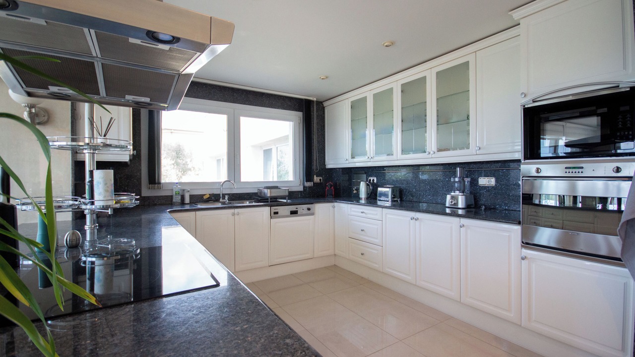 Photo of Kitchen in El Mas Isaac