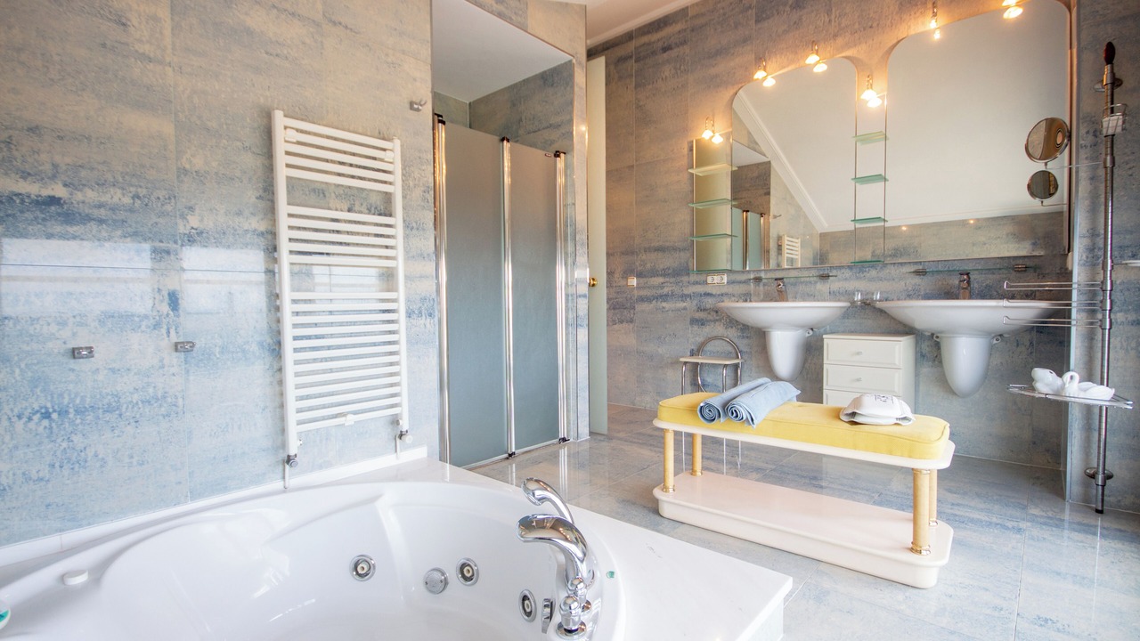 Photo of Bathroom in El Mas Isaac