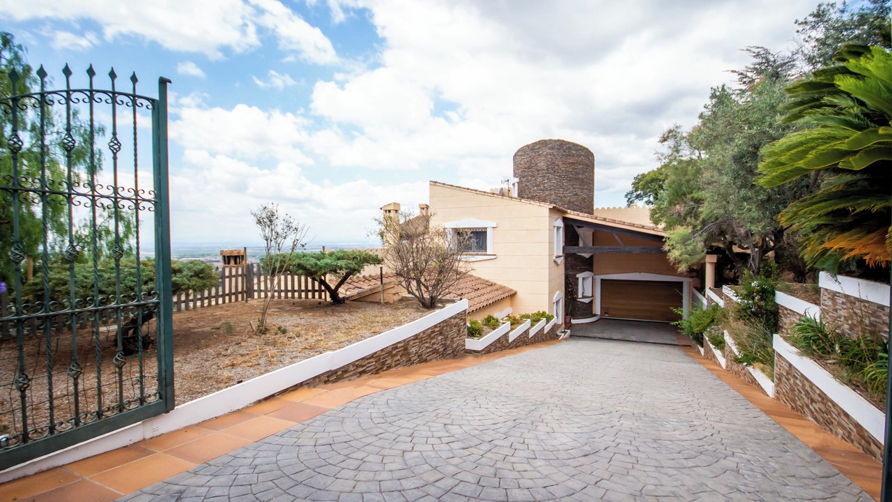 Photo of Outdoor in El Mas Isaac