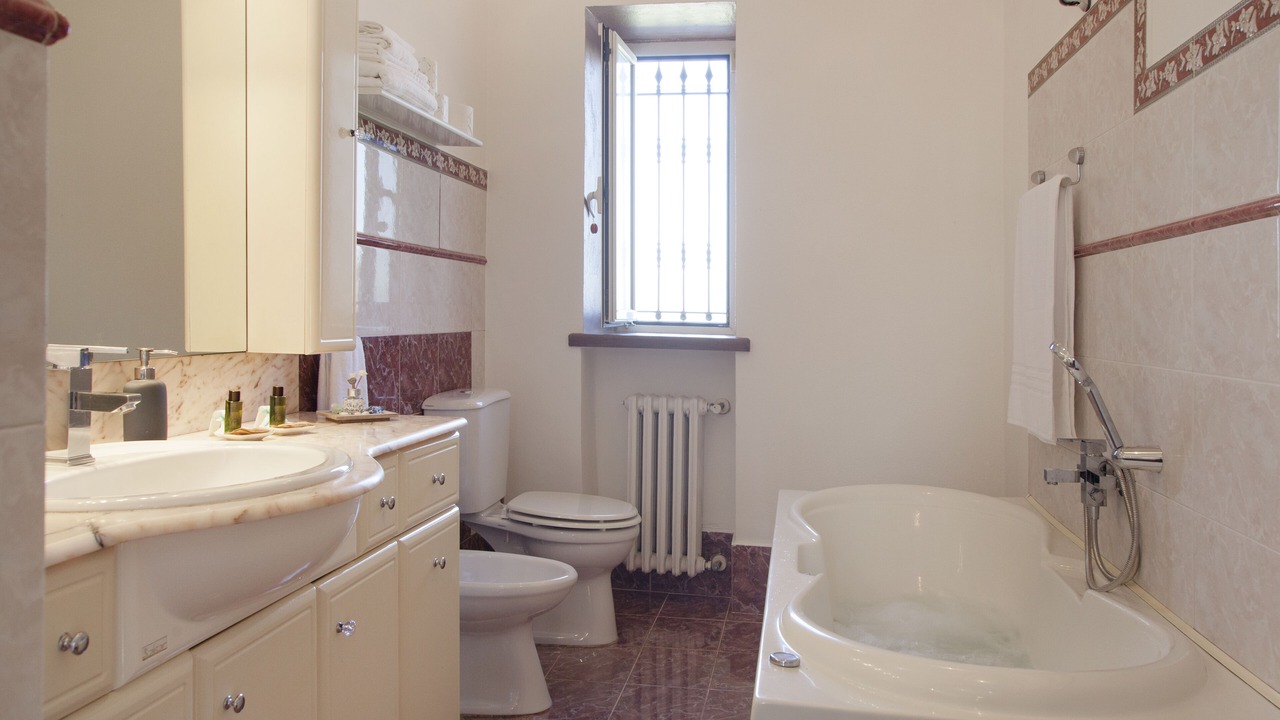 Photo of Bathroom in Barbaresco